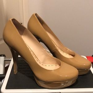 Enzo Angiolini Patent Beige Heel